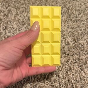 Sabrina Carpenter Perfume